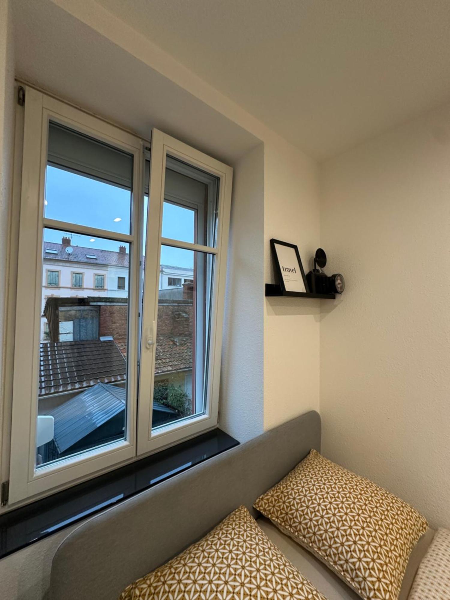 # Le 2 # Tres Beau T3 1Er Etage Tout Confort, Neuf, Mulhouse Centre Exterior photo